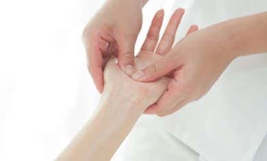 ¿Cuáles son los beneficios de un masaje en las manos?