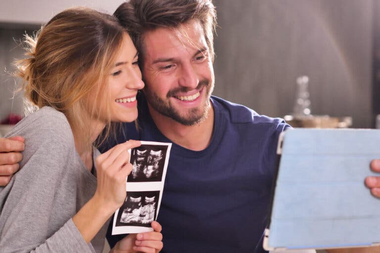 8 formas divertidas y originales de informar que estás embarazada