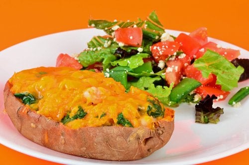 Haz estas deliciosas papas rellenas de camarón con esta receta casera