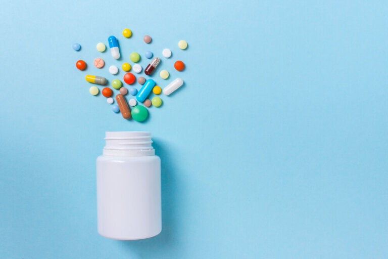 Antibióticos y anticonceptivos hormonales, ¿qué debes saber?