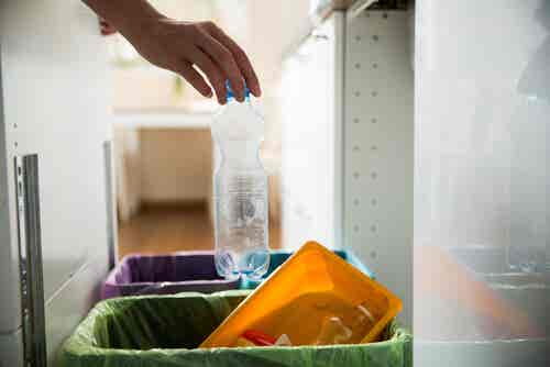 8 formas de reducir el uso de plástico en tu hogar