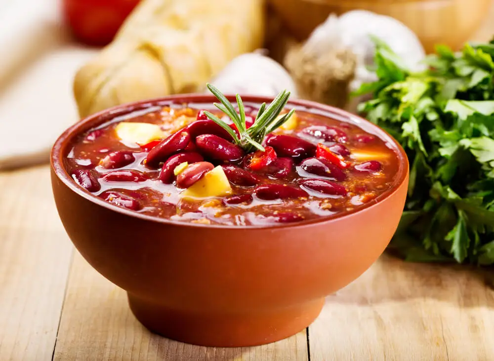 Pucheros veganos de alubias