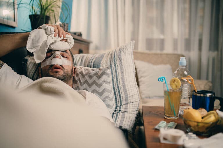 ¿Cómo debe ser la recuperación tras una rinoplastia?