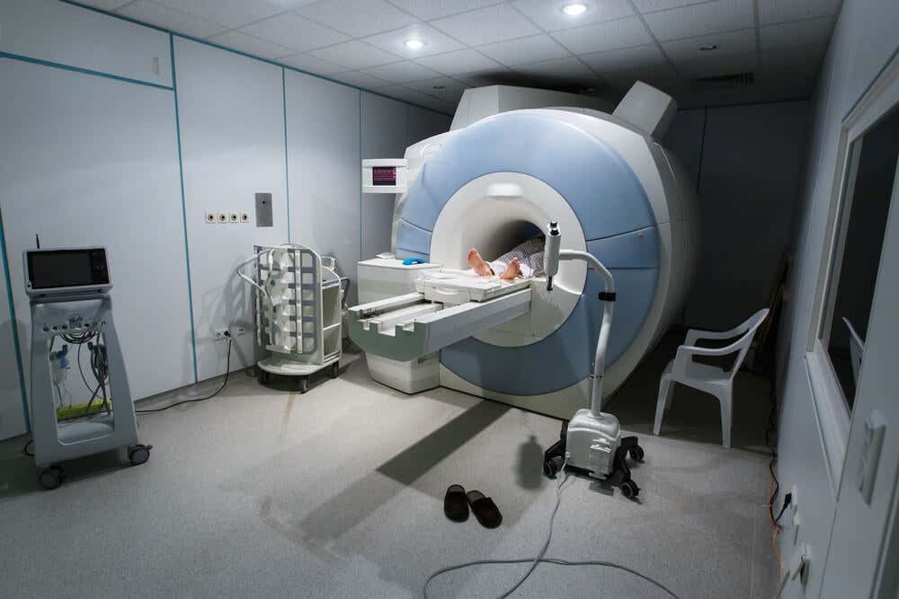 Resonancia magnética para detectar condrosarcoma.