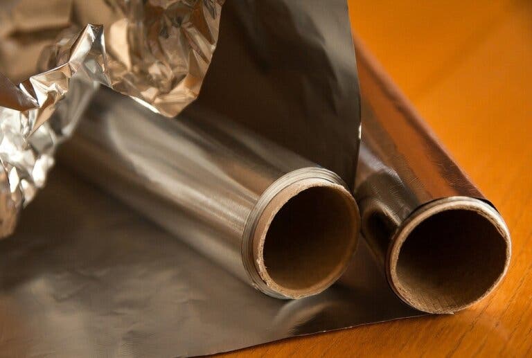 7 cosas que puedes hacer con el papel aluminio y no sabías