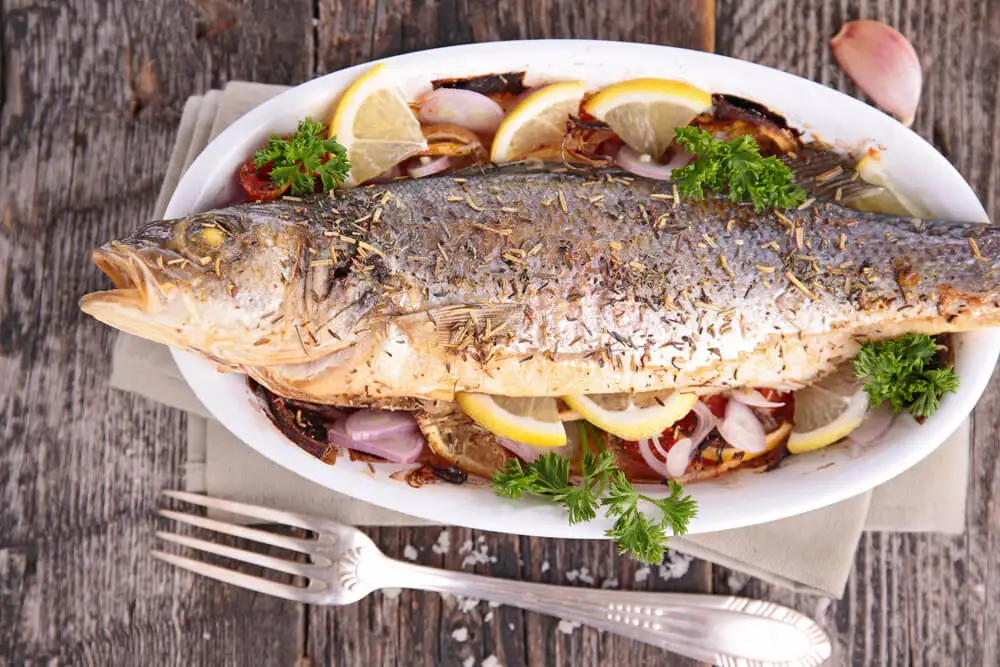 Beneficios de comer trucha al horno.