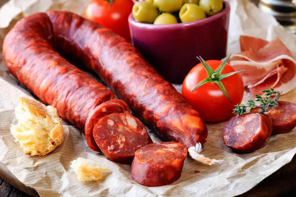 Chorizo para preparar migas de pastor.