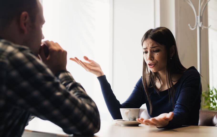 Es muy importante dejar a la pareja explicar sus acciones, emociones y pensamientos
