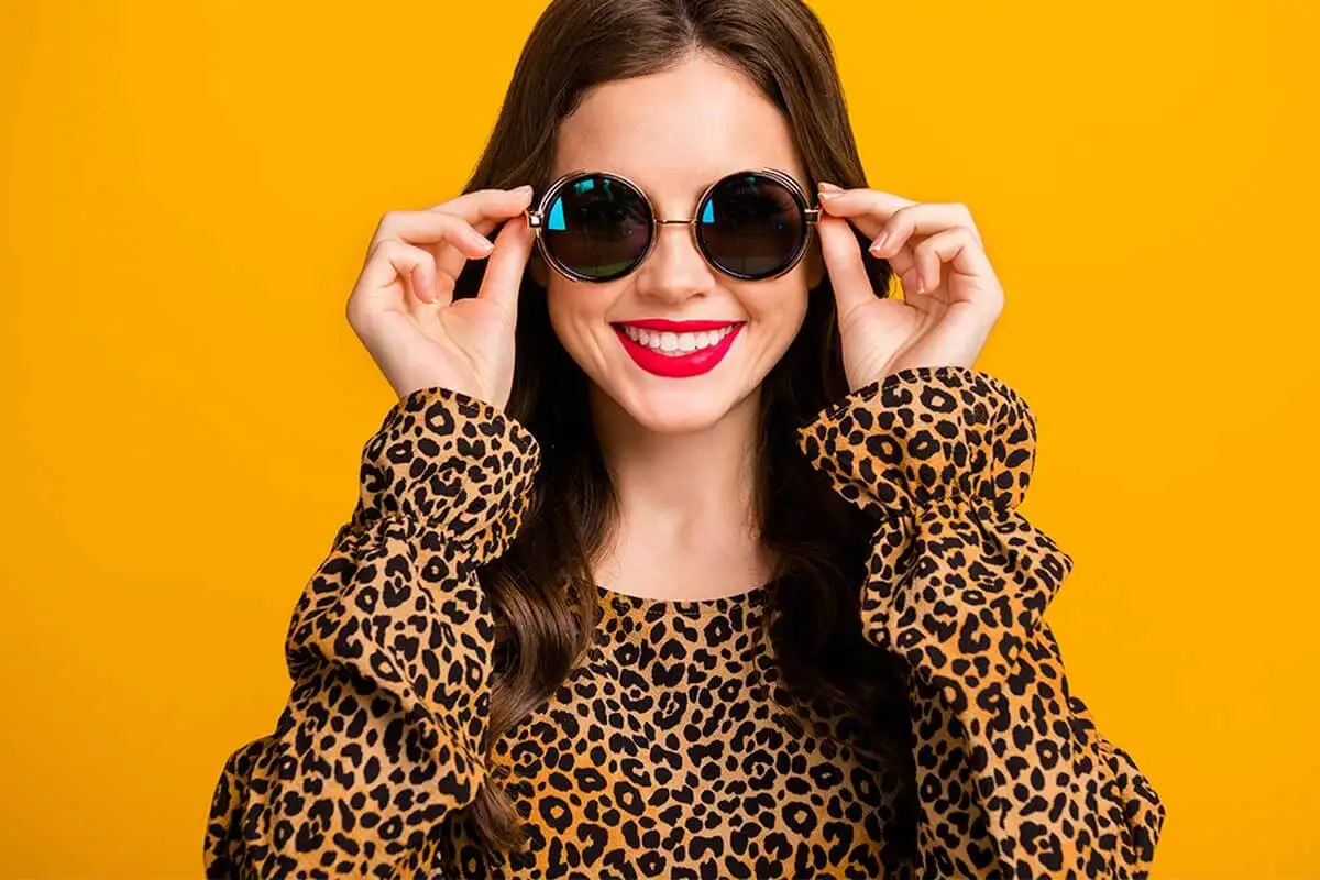 Cara en forma de corazón.