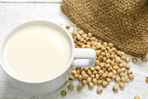 Sojaproducten zijn geschikte voedingsmiddelen om collageen via de voeding te verkrijgen