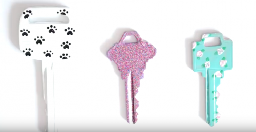 La pupurina para decorar llaves y objetos varios.