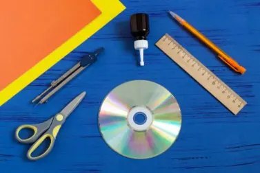 Haz tus propias cortinas con discos reciclados