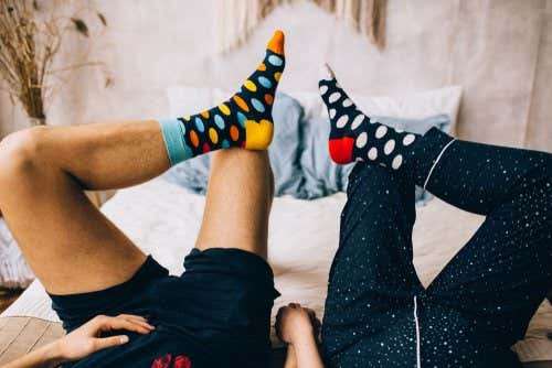 El uso de calcetines podría ayudar a alcanzar el orgasmo.