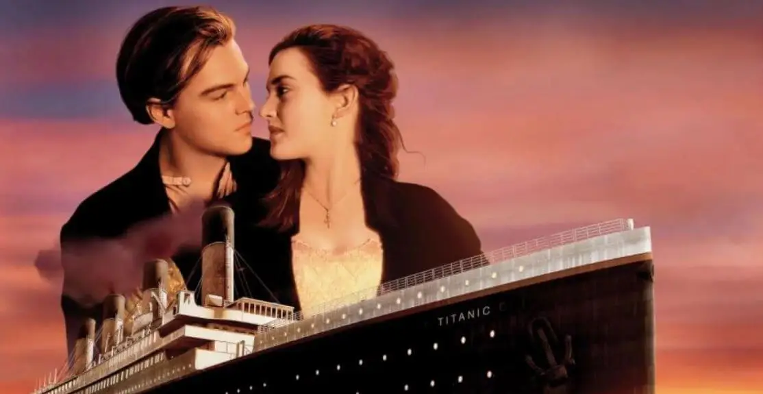 Scena z filmu Titanic.
