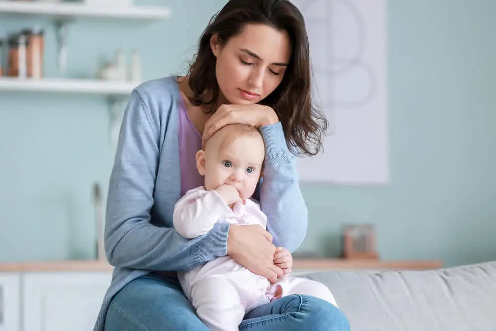 Die Bindungstheorie - Mutter mit ihrem Baby