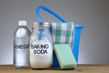 5 fórmulas para hacer tus propios productos de limpieza