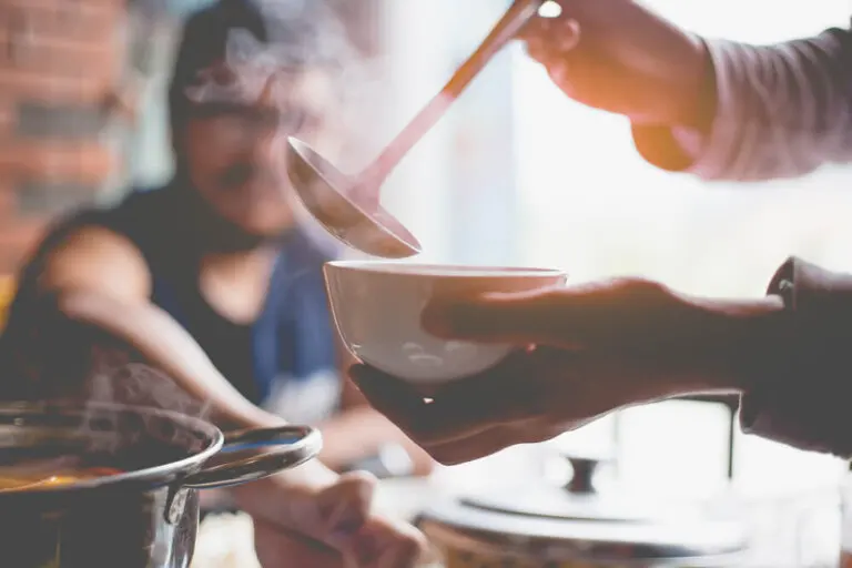 Prepara colada de pan que tus hijos amarán