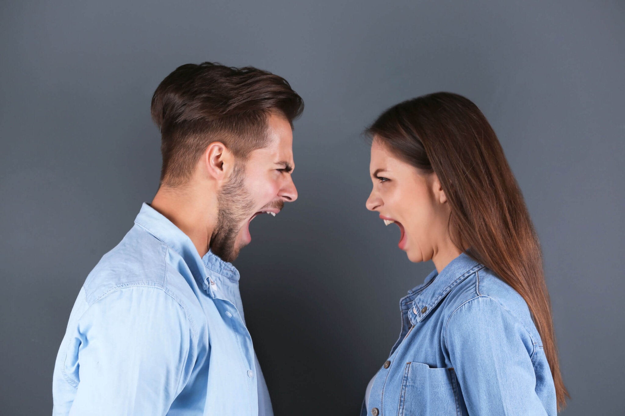 Por qué hay parejas que discuten mucho y siguen juntos - Mejor con Salud