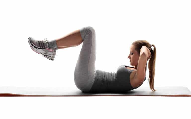 Con estas 6 prácticas lograrás fortalecer los abdominales y mejorar la flexibilidad