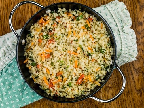 Receta de arroz de coliflor a la mexicana