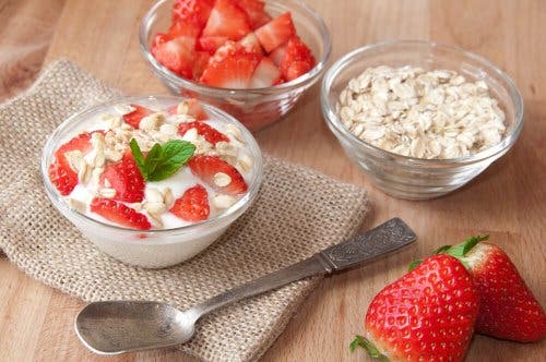 Avena de fresa con crema
