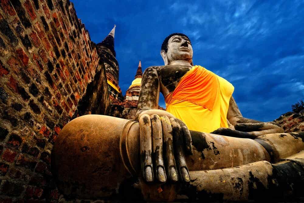 Budismo tiene la técnica de la meditación de la bondad amorosa.