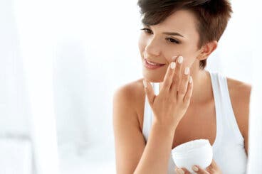 ¿Se debe usar protector solar como crema hidratante?