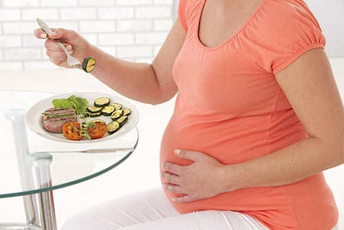 8 alimentos que debes incluir en tu dieta si estás embarazada