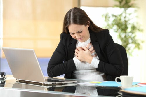 Aprende a identificar los síntomas de infarto en mujeres