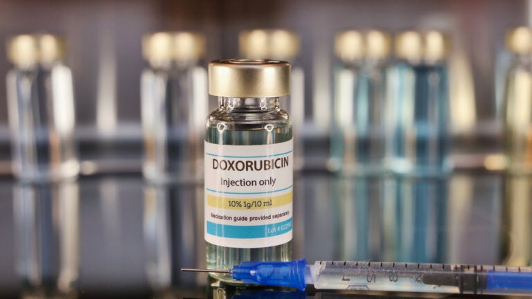Tratamiento con doxorrubicina y sus efectos secundarios