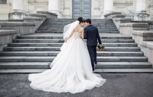El peinado de la novia dependerá del vestido y velo