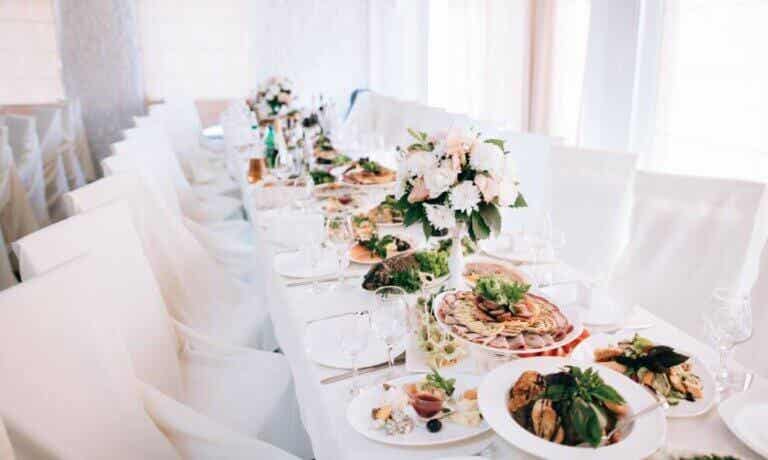 ¿Cómo organizar un banquete de boda?