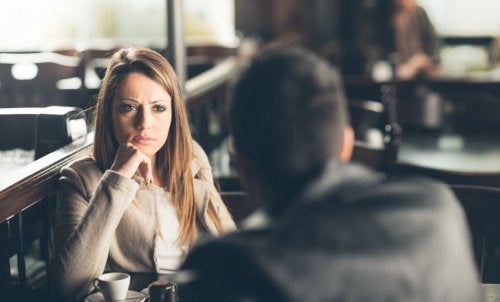 3 consejos que te recomendamos seguir si tu novio es manipulador