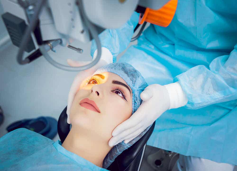 Cirugía láser para glaucoma de ángulo abierto.