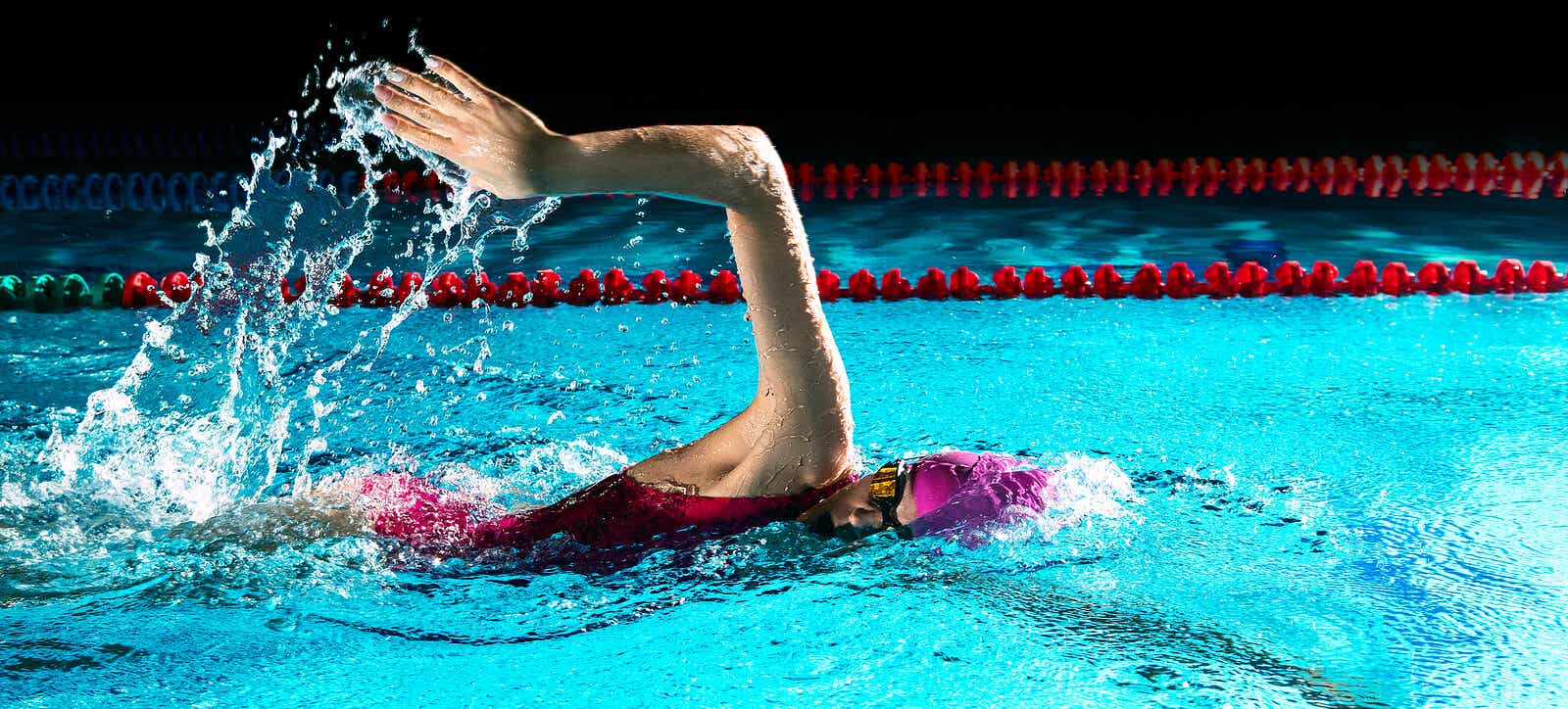 El crol es uno de los estilo de natación más populares.