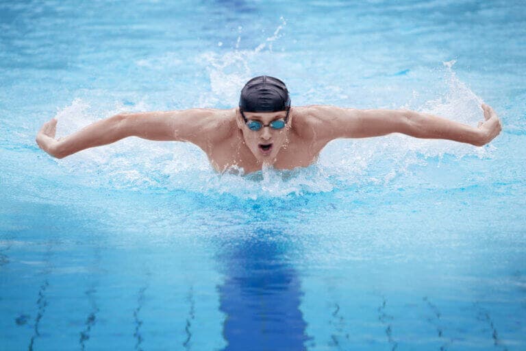Estilos de natación: ¿Cuál es el que más te conviene?