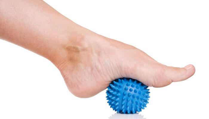 Pelota para masajear el pie y eliminar el dolor en los pies