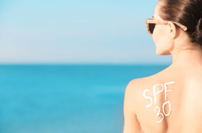 Protectores solares: descubre la diferencia entre un SPF 15, un 30 y un 50