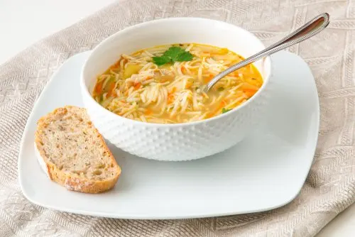 Sopa de fideos