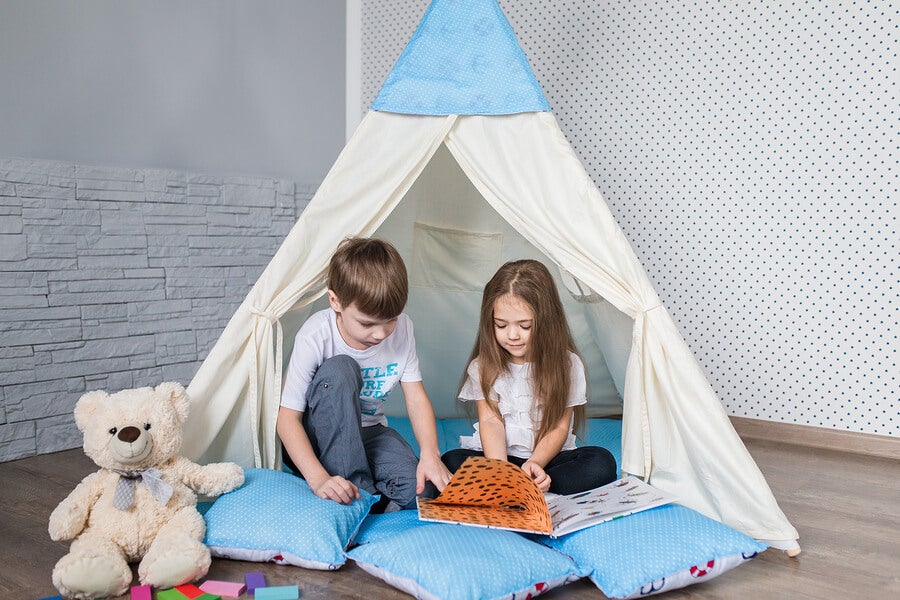 Más allá de una cortina infantil, puedes crear muchas cosas con trozos de tela