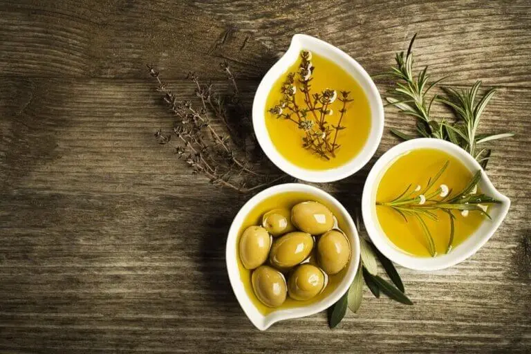 ¿Cuáles son las diferencias en los aceites saludables y no saludables?