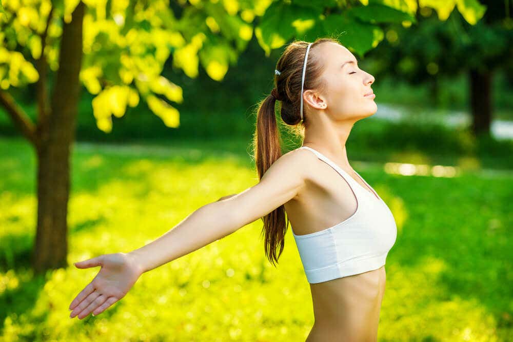 4 ejercicios que te ayudan a fortalecer tu salud pulmonar