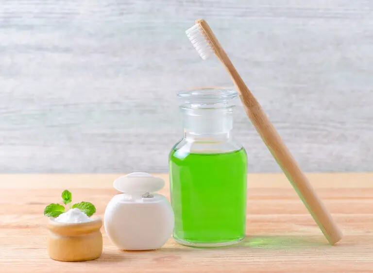 3 enjuagues naturales para aliviar el mal aliento