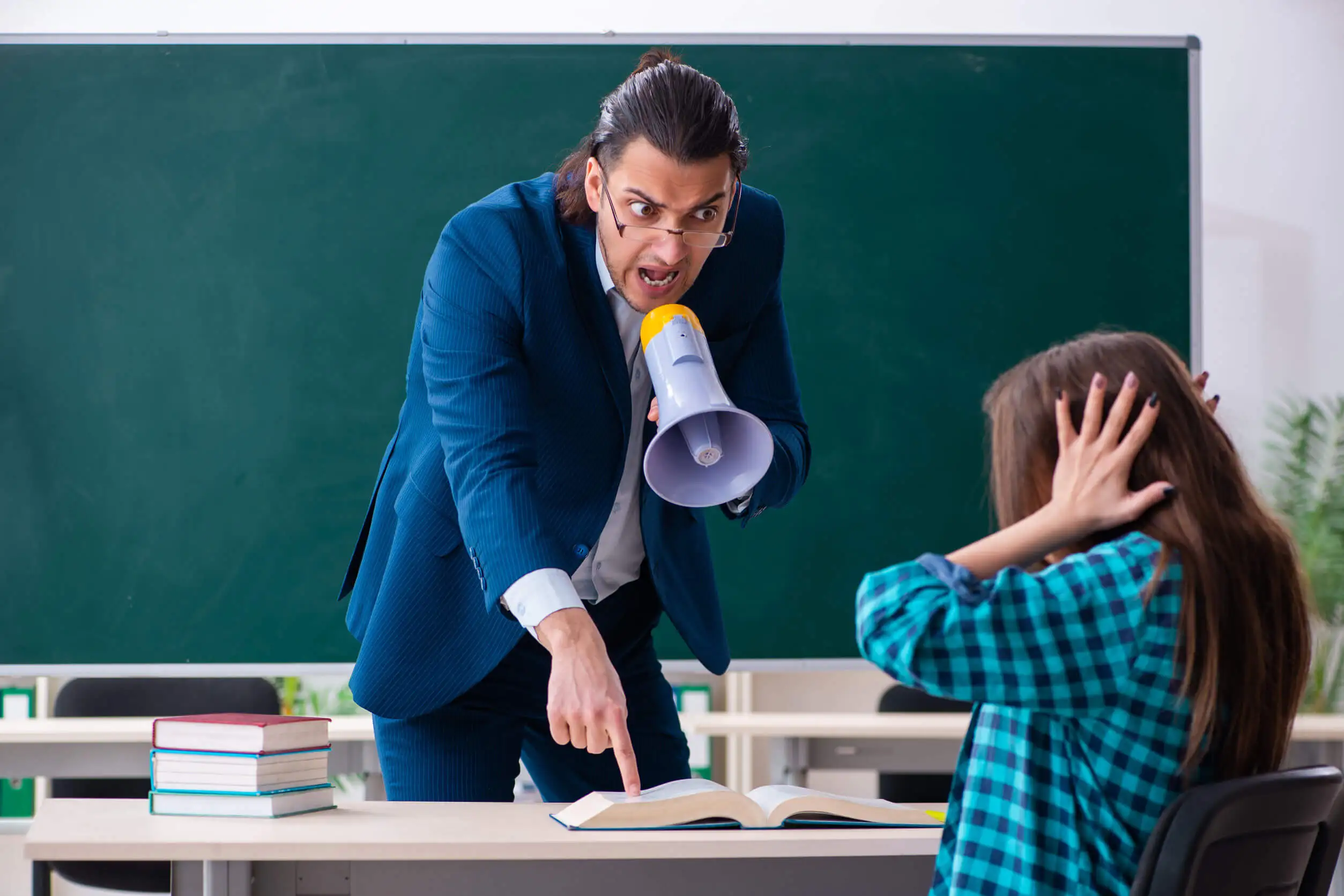 Es necesario estar conscientes de los métodos de los los profesores de nuestros hijos.