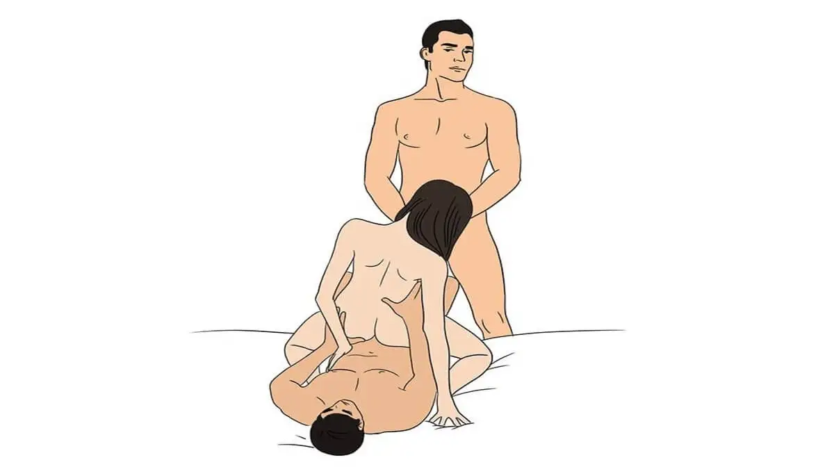 Sexo oral al montar.