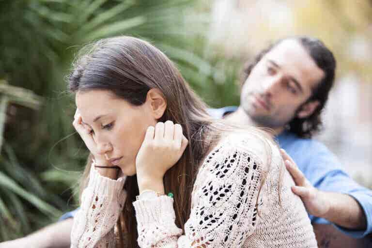 Mi madre no acepta a mi pareja: ¿cómo puedo solucionarlo?