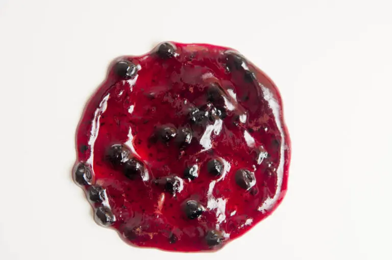 Deliciosa salsa de frutos rojos para acompañar tus carnes