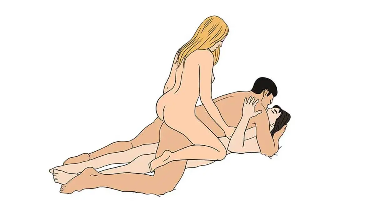 Trío entre dos mujeres y un hombre.