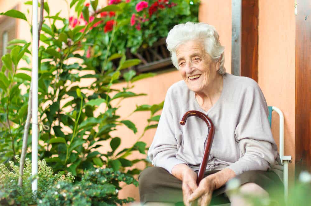 6 consejos para ayudar a un adulto mayor a sobrellevar una enfermedad