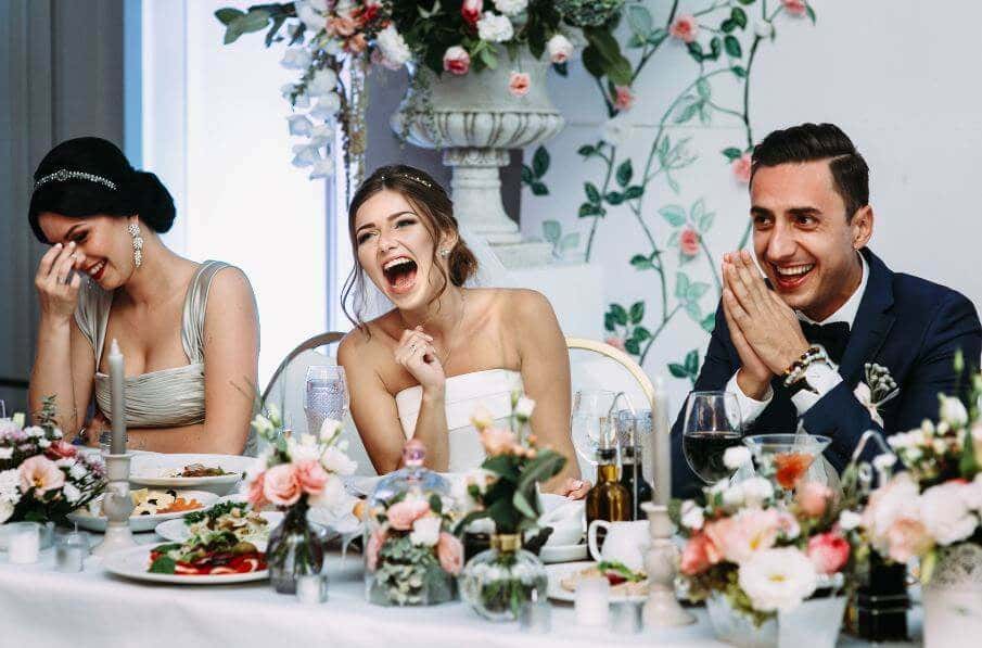 Risas en una boda